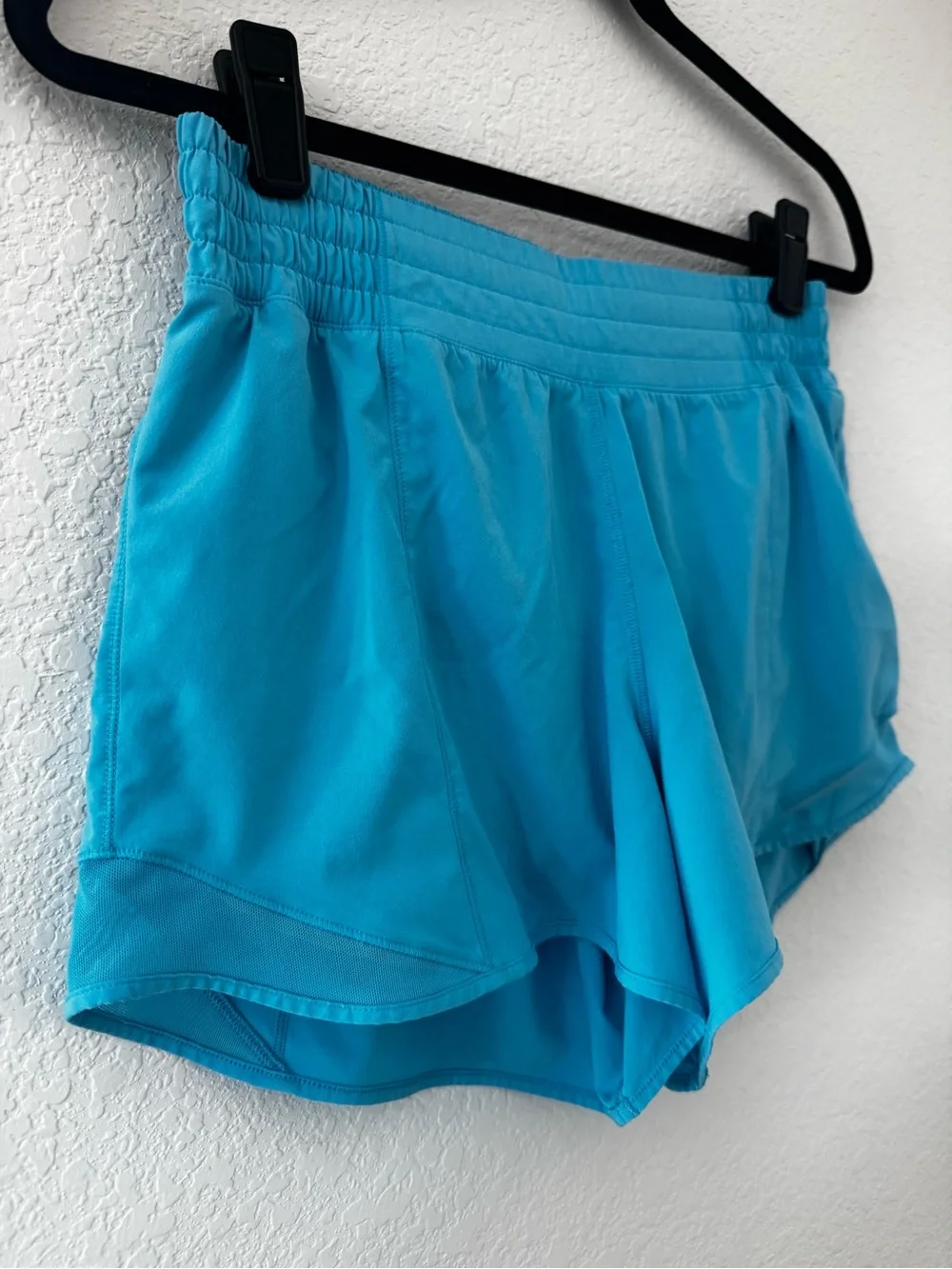 Lululemon Hotty-Hot High-Rise Lined Shorts 4” Bright Turquoise Blue